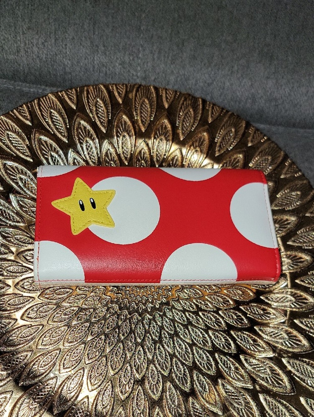 Red Mushroom Clutch Wallet with Beige Face - Picture 9 of 10